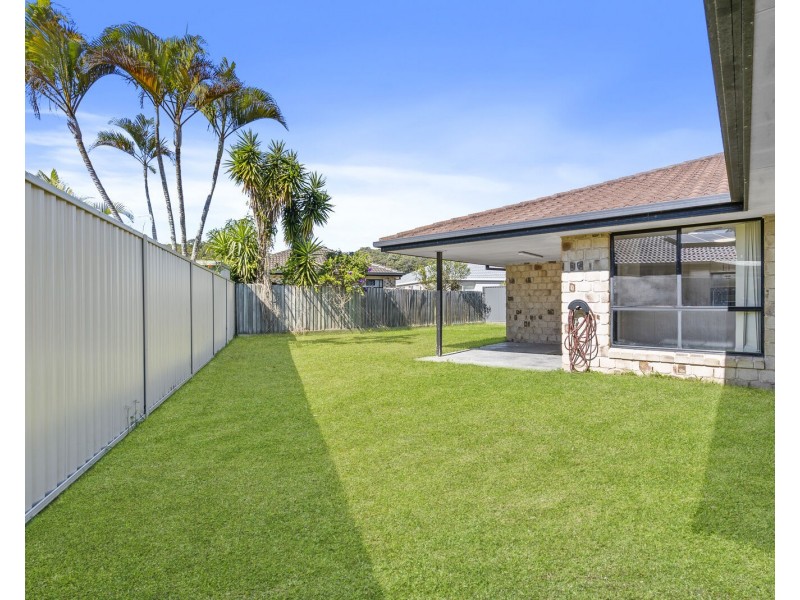 27 Gilchrist Drive, Currumbin Waters QLD 4223