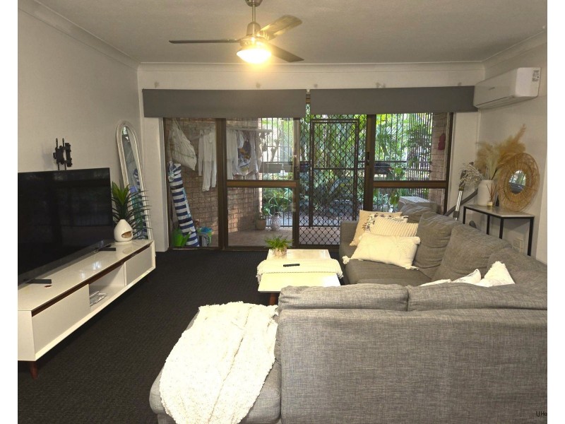 1/8 Nalla Court, Palm Beach QLD 4221