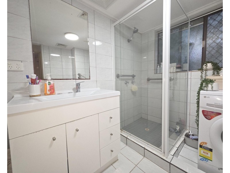 1/8 Nalla Court, Palm Beach QLD 4221