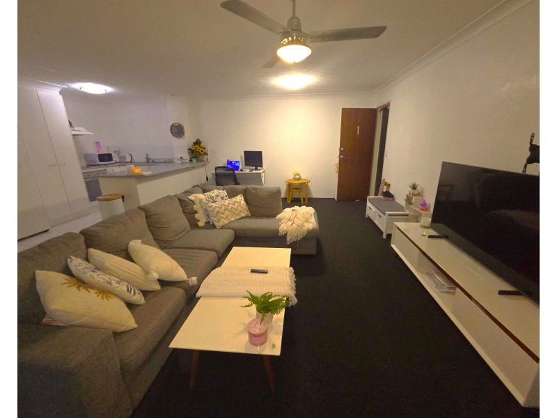 1/8 Nalla Court, Palm Beach QLD 4221