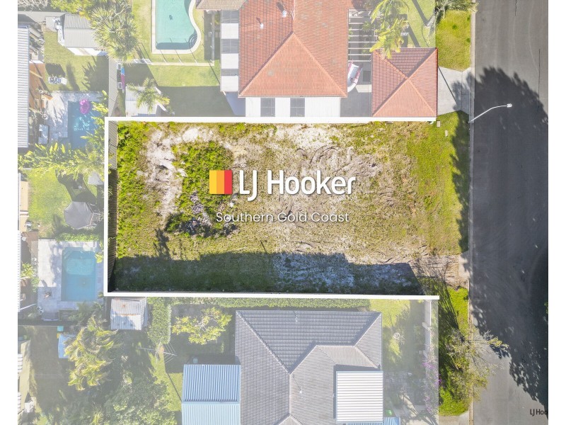 11 Melaleuca Drive, Palm Beach QLD 4221