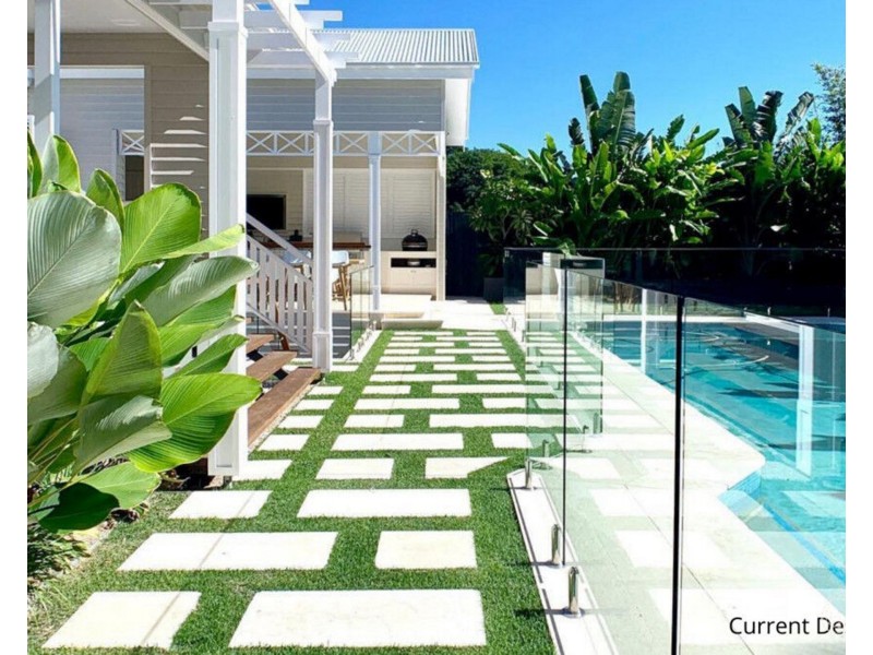11 Melaleuca Drive, Palm Beach QLD 4221