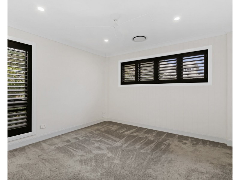 2/5 Wagawn Street, Tugun QLD 4224