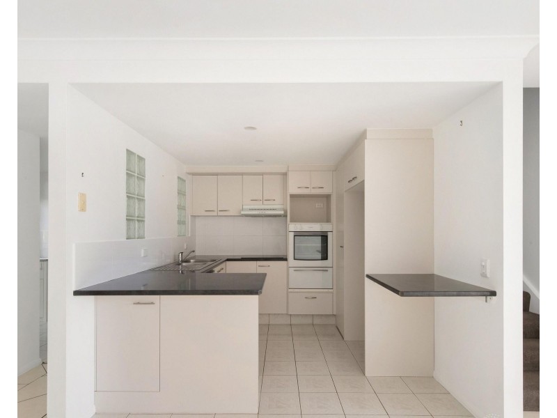 2/17 Janal Place, Currumbin Waters QLD 4223