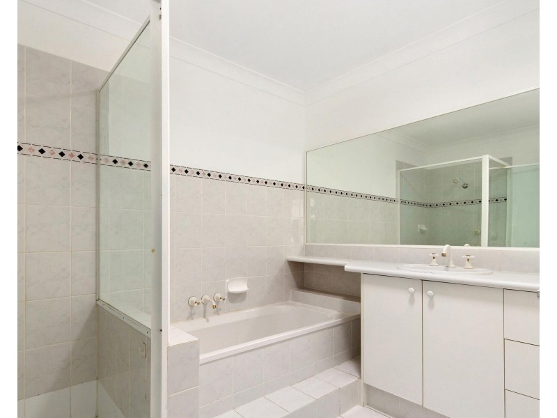 2/17 Janal Place, Currumbin Waters QLD 4223