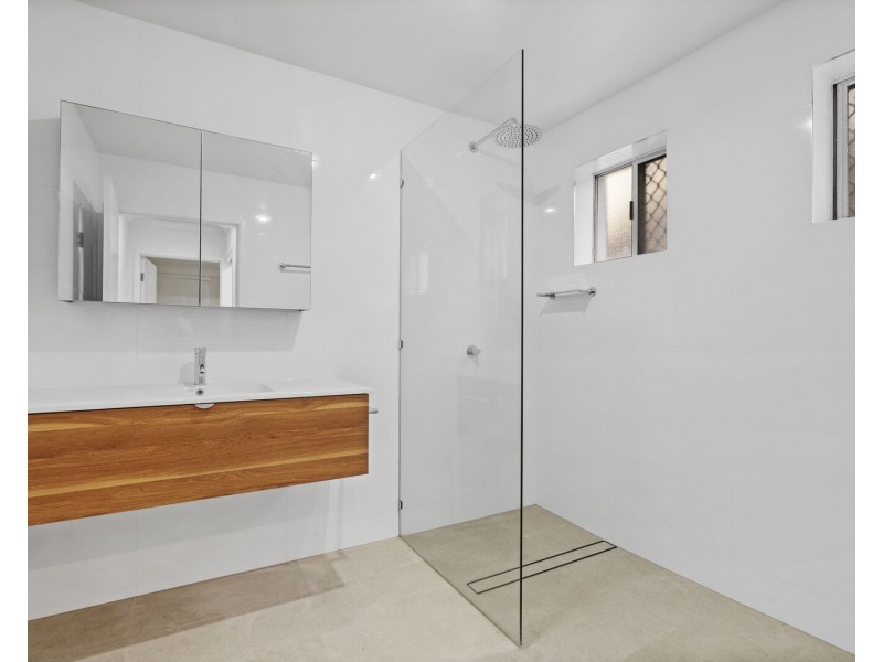 47 Stapylton Street, Coolangatta QLD 4225