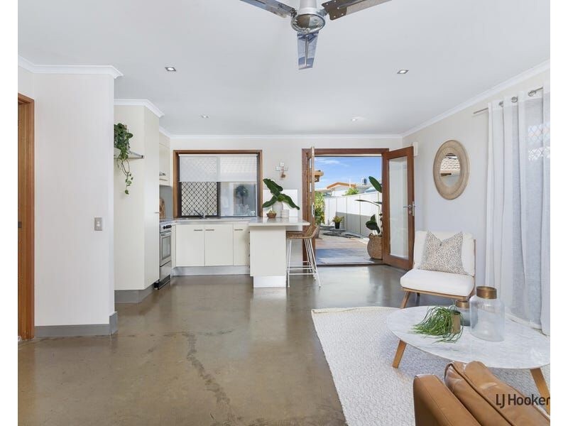 2/12 Maud Street, Tugun QLD 4224