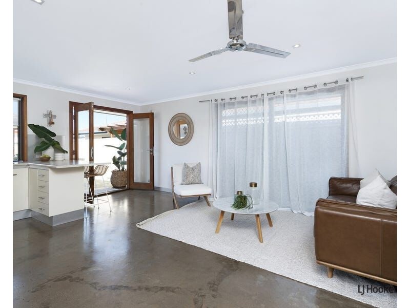 2/12 Maud Street, Tugun QLD 4224