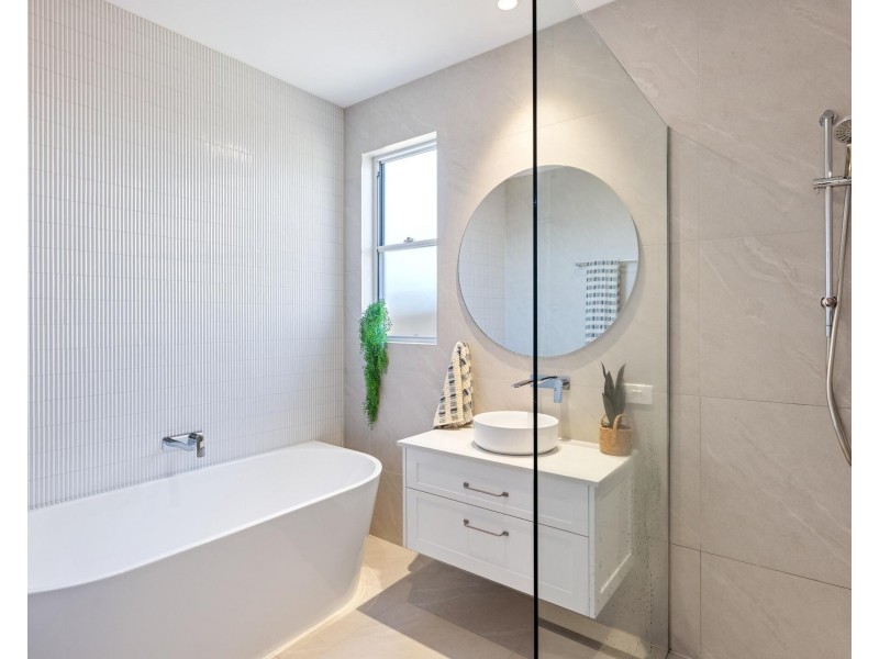 292 Coolangatta Road, Bilinga QLD 4225