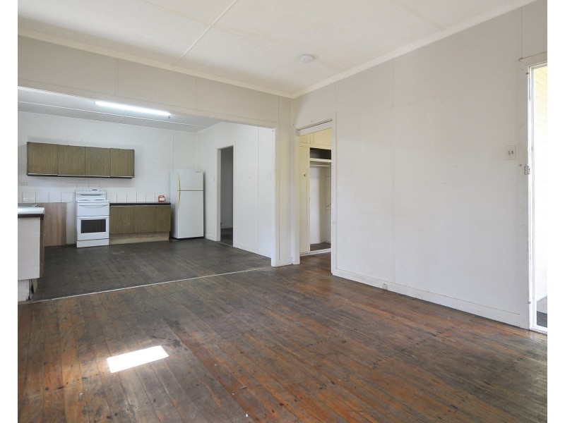 91 Leyte Avenue, Palm Beach QLD 4221