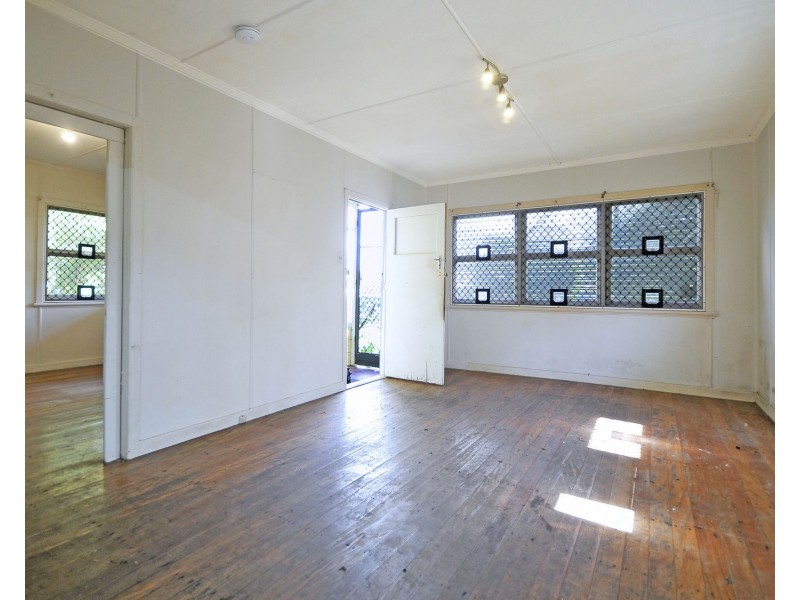 91 Leyte Avenue, Palm Beach QLD 4221