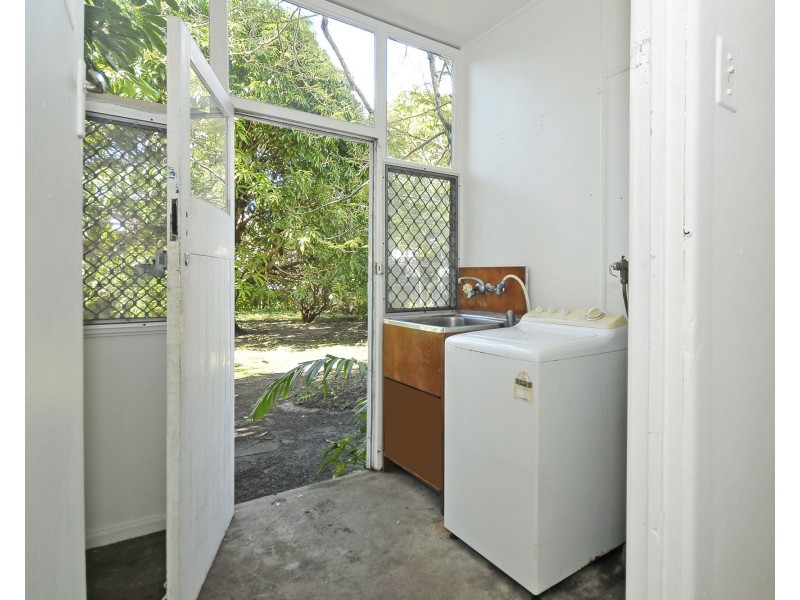 91 Leyte Avenue, Palm Beach QLD 4221