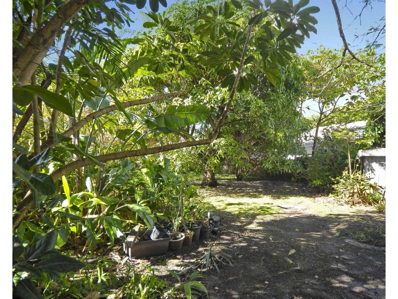 91 Leyte Avenue, Palm Beach QLD 4221