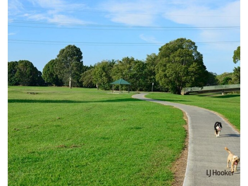 32 Leopard Avenue, Elanora QLD 4221