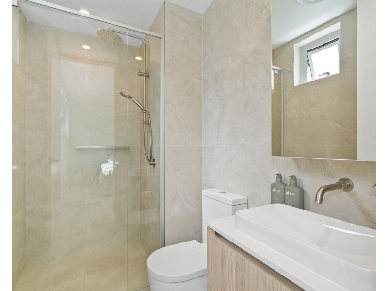 108/1 Tenth Avenue, Palm Beach QLD 4221