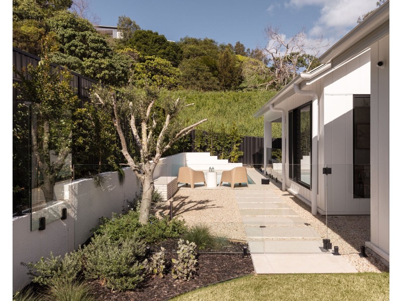 4 Alpha Avenue, Currumbin QLD 4223