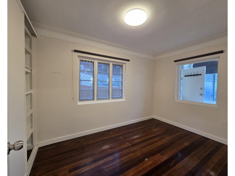 1/1055 Gold Coast Highway, Palm Beach QLD 4221