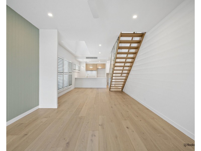 2/29 Twenty Third Avenue, Palm Beach QLD 4221