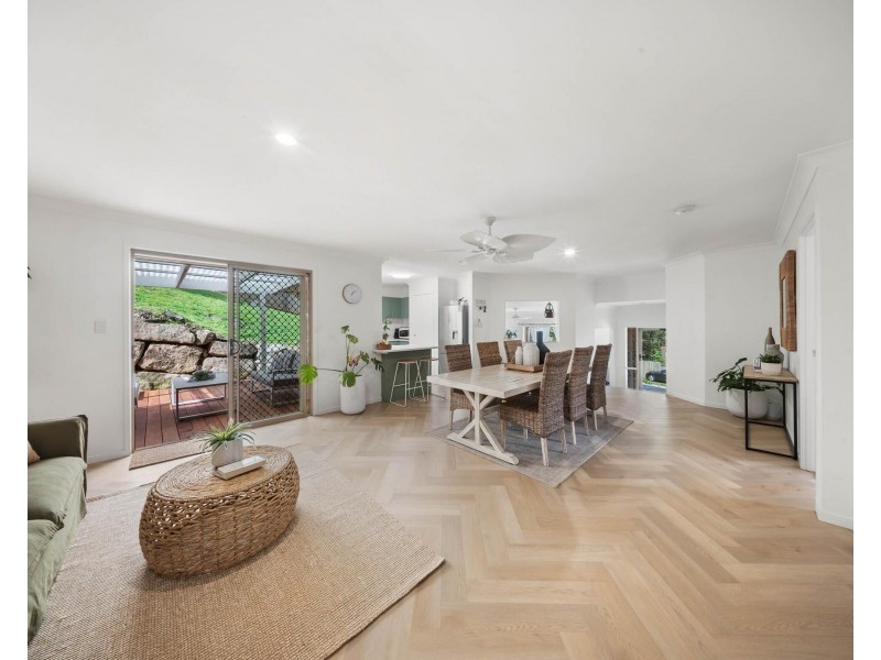 24 Glauca Street, Burleigh Heads QLD 4220