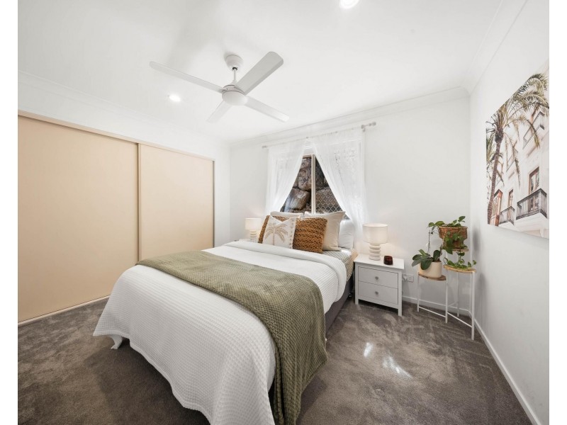 24 Glauca Street, Burleigh Heads QLD 4220