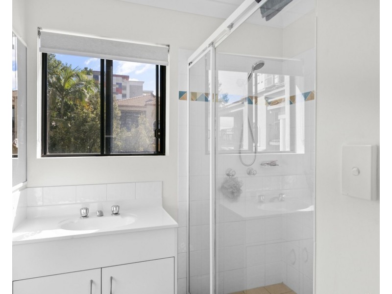 30/16-26 Waverley Street, Southport QLD 4215