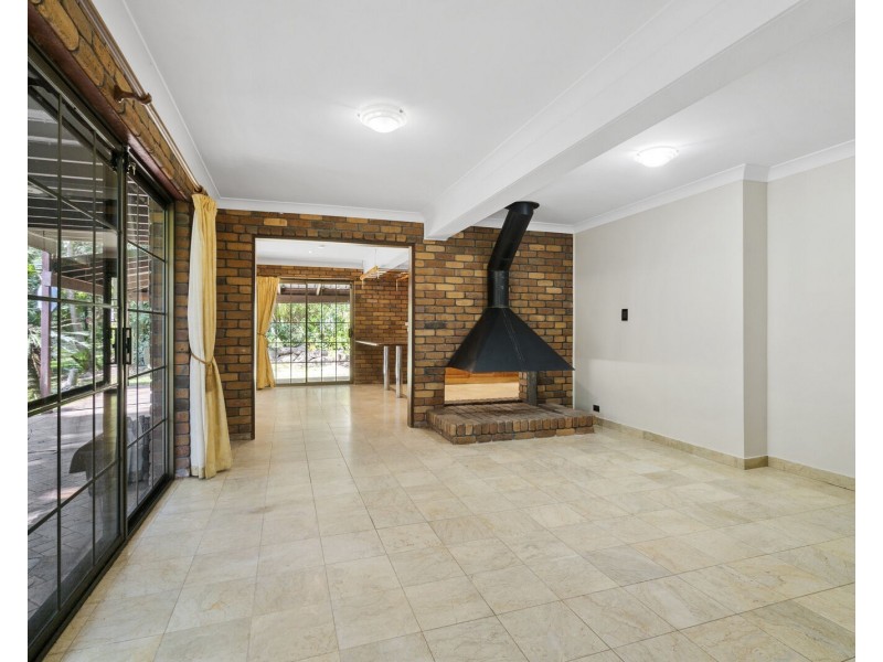 89 Bonogin Road, Bonogin QLD 4213