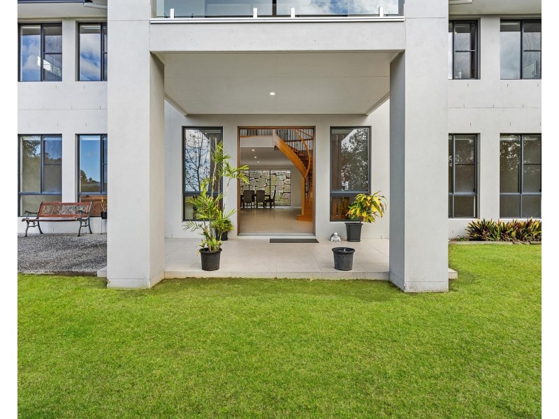 77 Whiptail Place, Advancetown QLD 4211