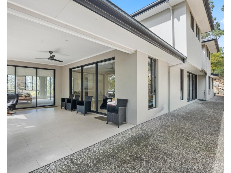 77 Whiptail Place, Advancetown QLD 4211