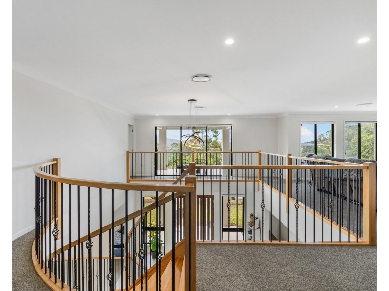 77 Whiptail Place, Advancetown QLD 4211