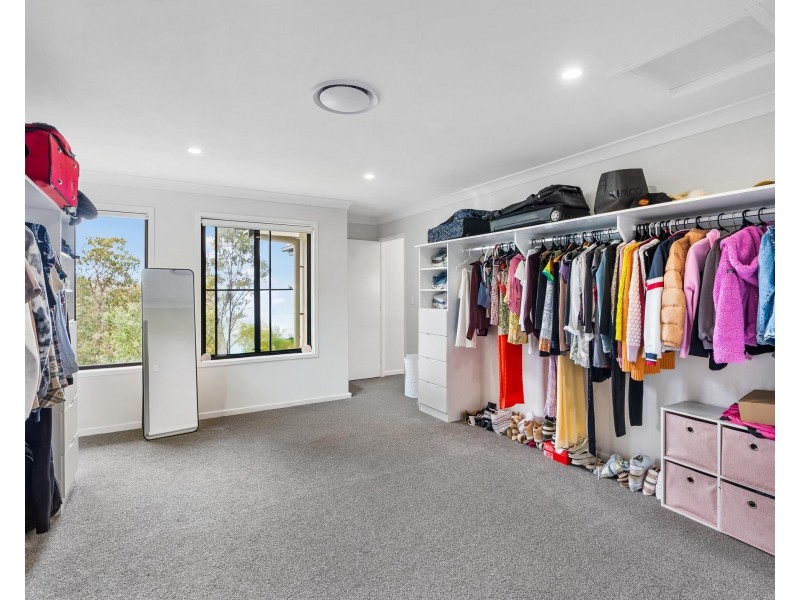 77 Whiptail Place, Advancetown QLD 4211