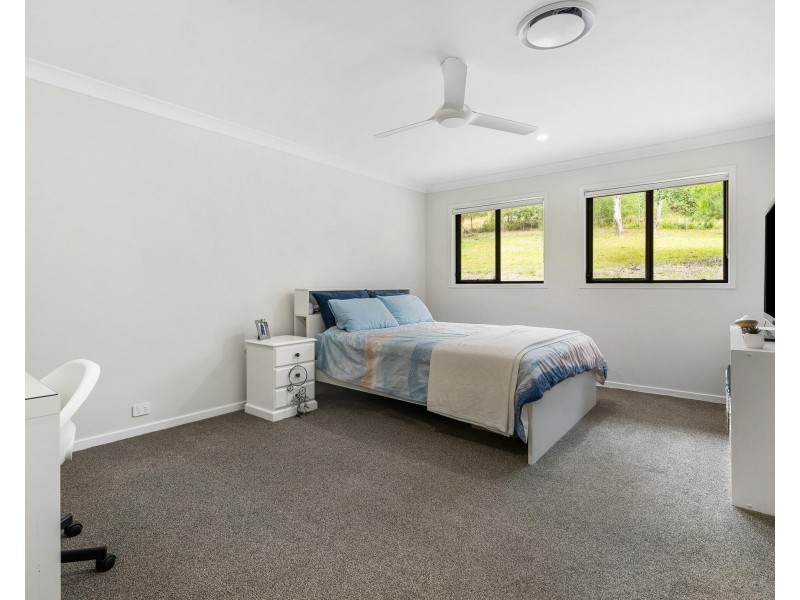 77 Whiptail Place, Advancetown QLD 4211