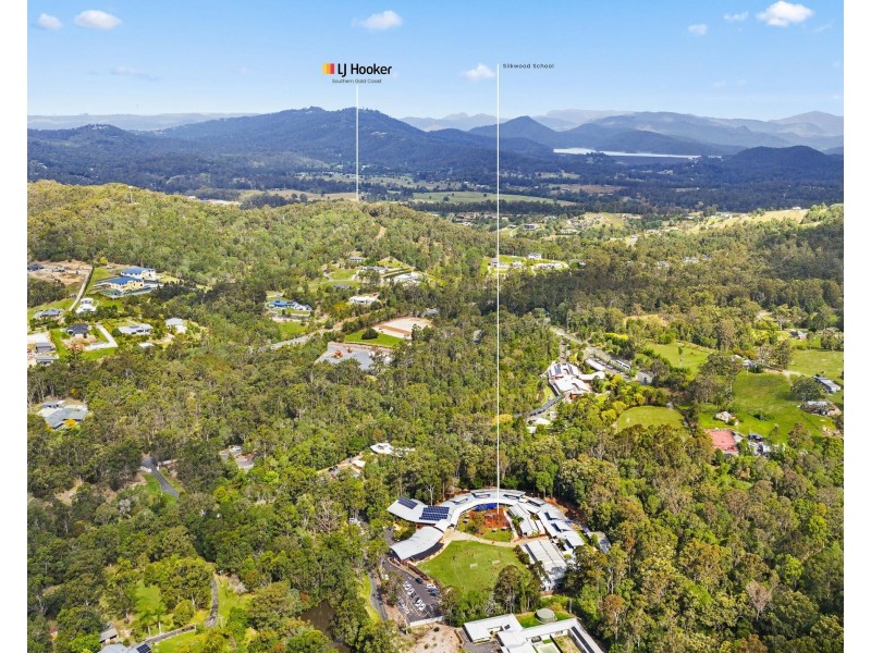 77 Whiptail Place, Advancetown QLD 4211