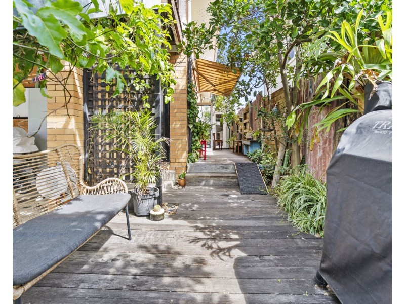 2/1211 Gold Coast Highway, Palm Beach QLD 4221