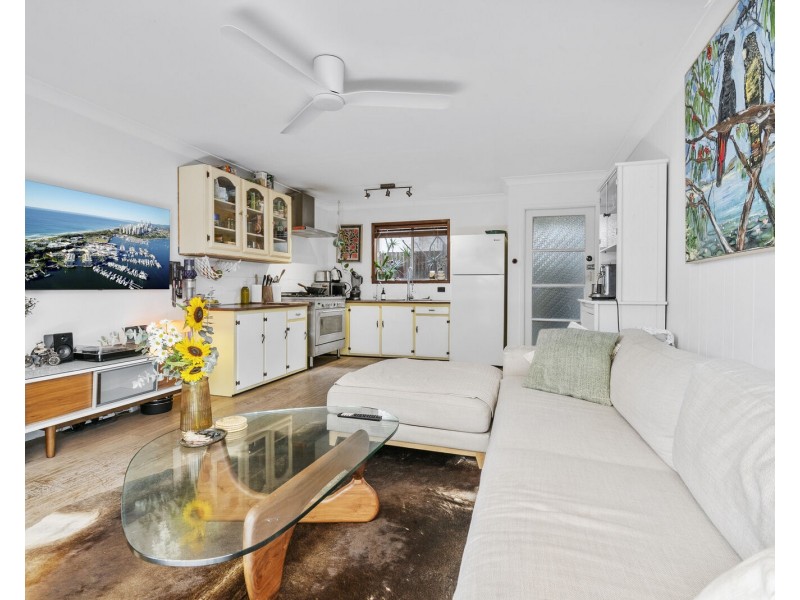 2/1211 Gold Coast Highway, Palm Beach QLD 4221