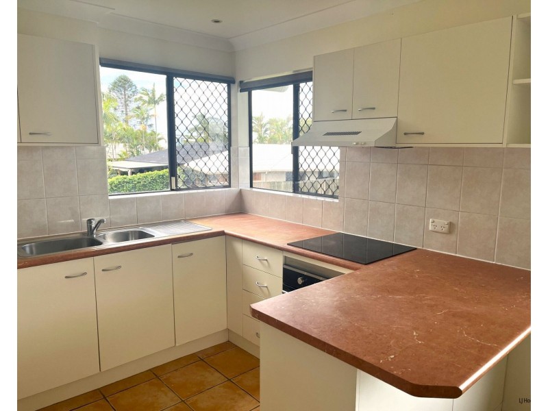 6/39 Karbunya Street, Mermaid Waters QLD 4218