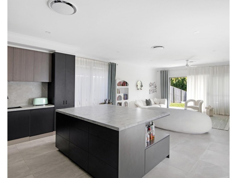 25 Jimmy Road, Coomera QLD 4209