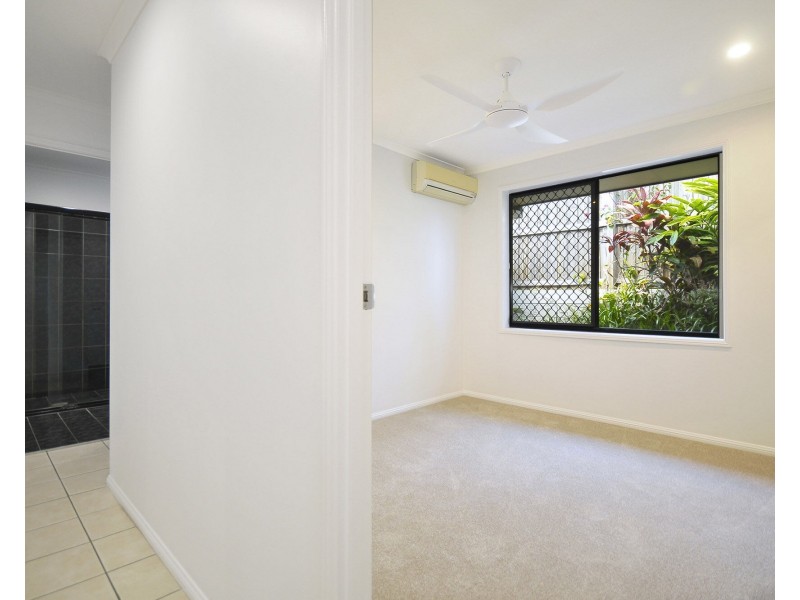 19 Hibertia Avenue, Elanora QLD 4221