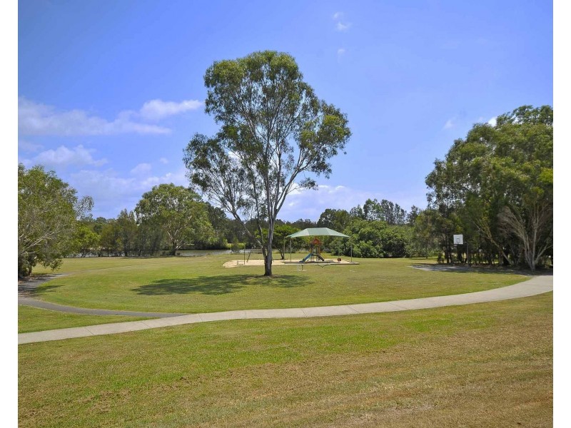19 Hibertia Avenue, Elanora QLD 4221
