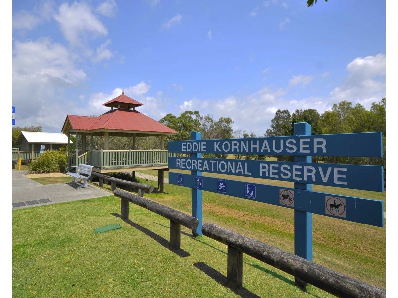 19 Hibertia Avenue, Elanora QLD 4221