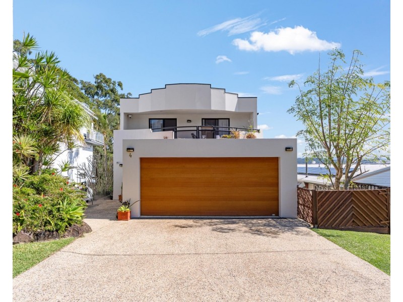 4 Albany Avenue, Currumbin QLD 4223