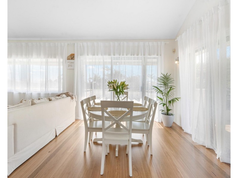 4 Albany Avenue, Currumbin QLD 4223