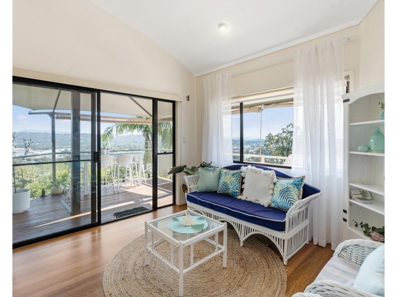 4 Albany Avenue, Currumbin QLD 4223