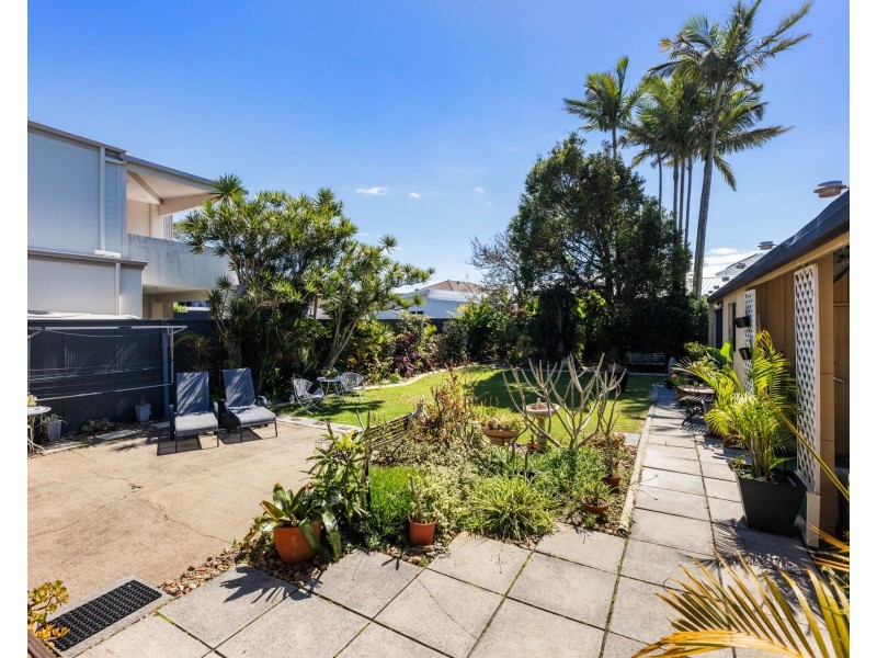 33 Binya Avenue, Coolangatta QLD 4225