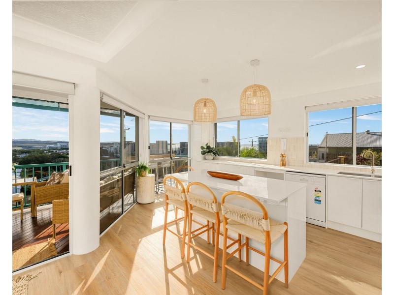 5/40-42 Rutledge Street, Coolangatta QLD 4225