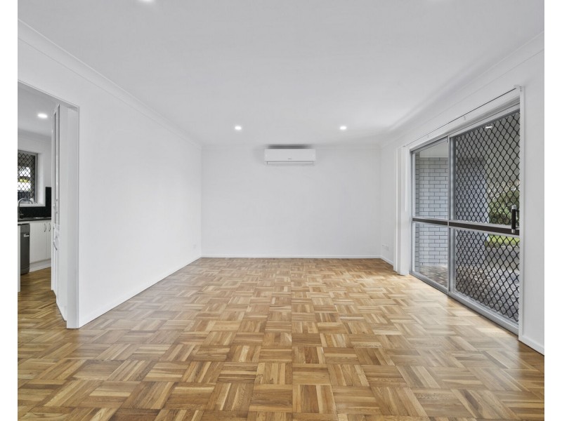 10 Illaroo Street, Palm Beach QLD 4221