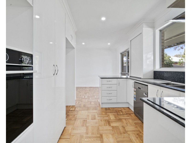 10 Illaroo Street, Palm Beach QLD 4221