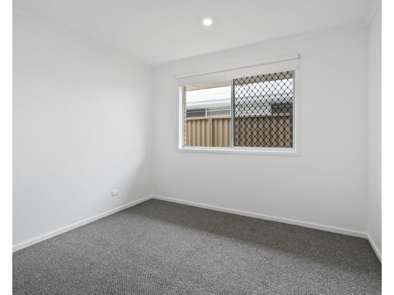 10 Illaroo Street, Palm Beach QLD 4221