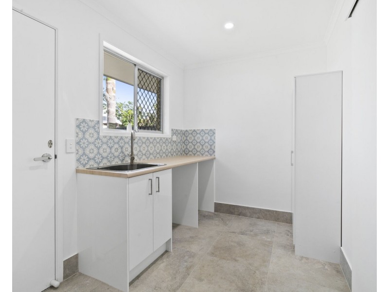 10 Illaroo Street, Palm Beach QLD 4221