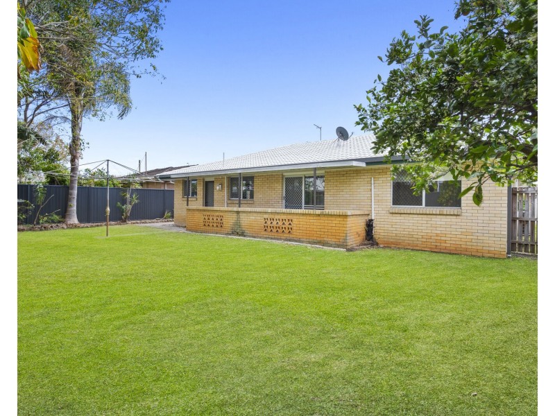 10 Illaroo Street, Palm Beach QLD 4221