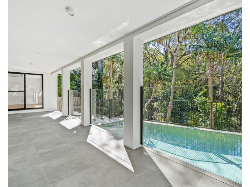 15 Skyline Terrace, Burleigh Heads QLD 4220